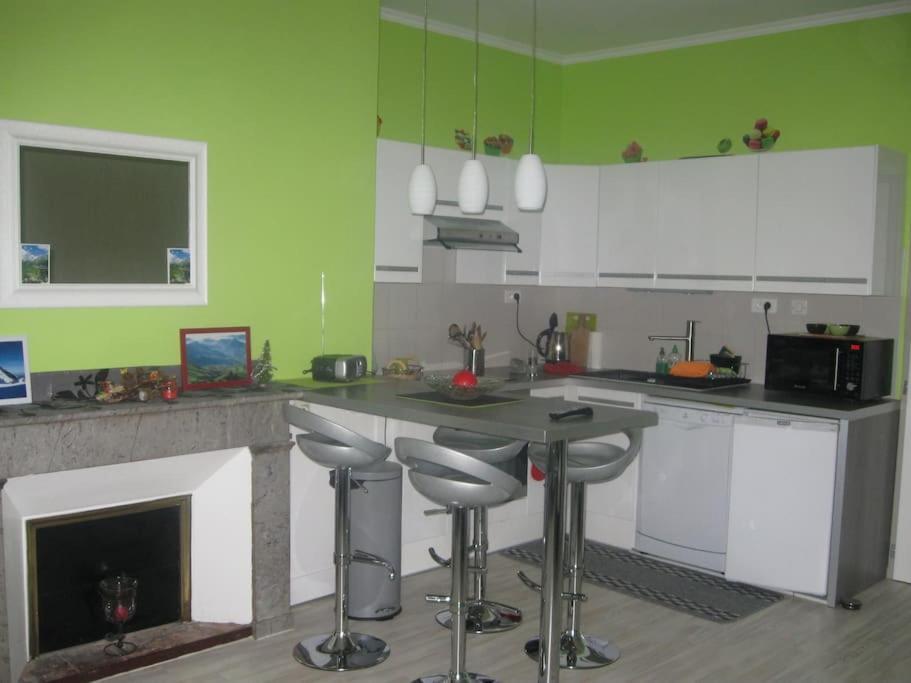 Apartmán Chez Ghys Eaux-Bonnes Exteriér fotografie